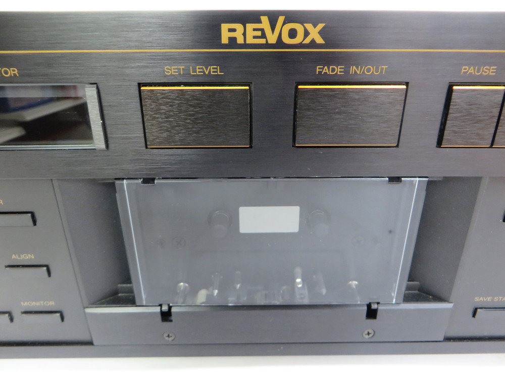 ルボックス REVOX B215-S カセットデッキ